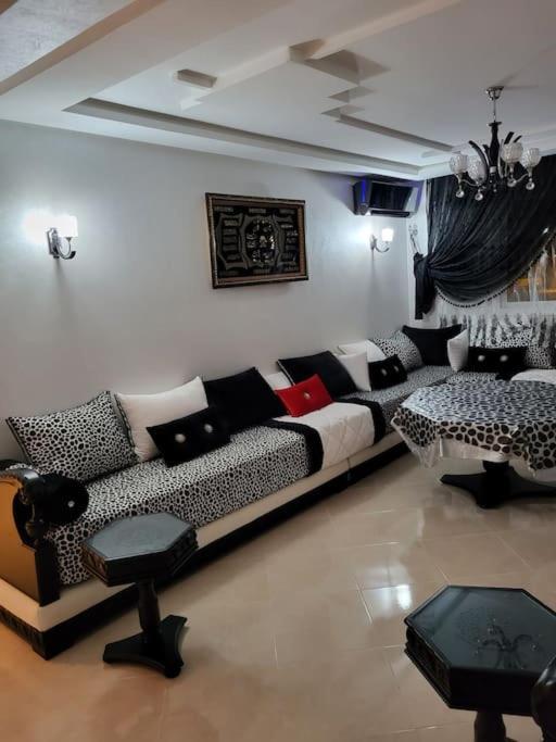 Rare Appartement De Vacances Танжер Екстериор снимка